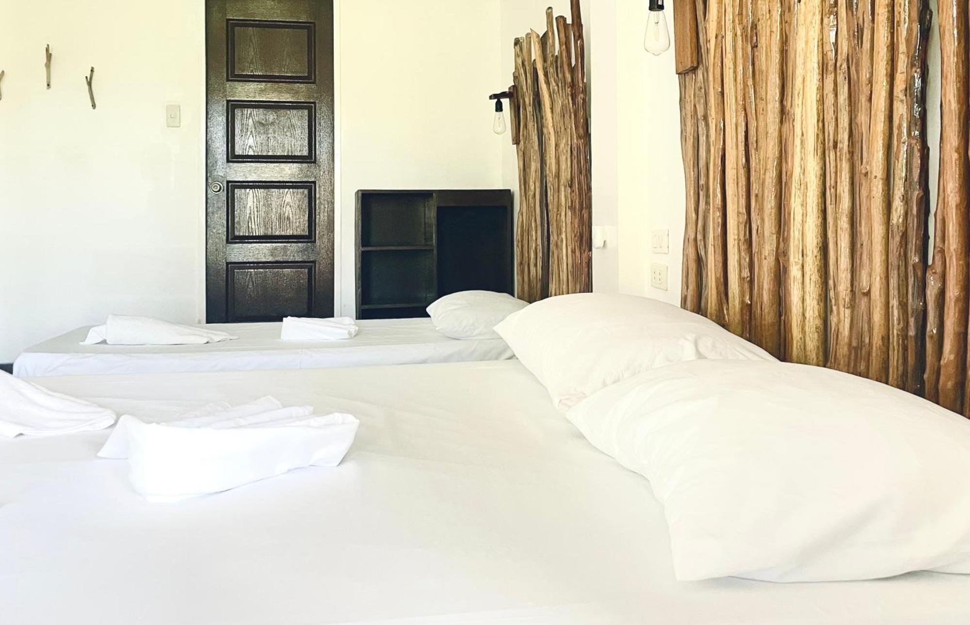 Siargao Sunflower Suites General Luna  Extérieur photo