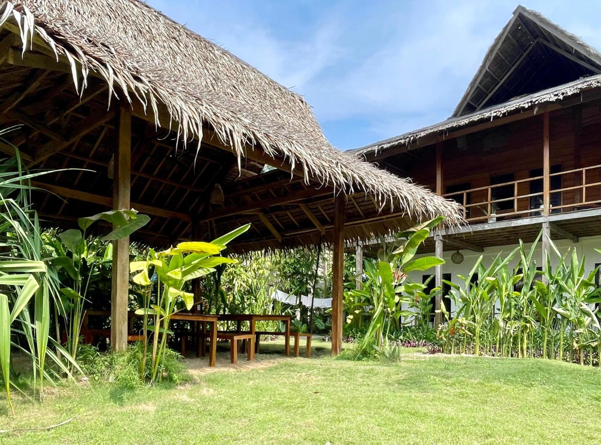 Siargao Sunflower Suites General Luna  Extérieur photo